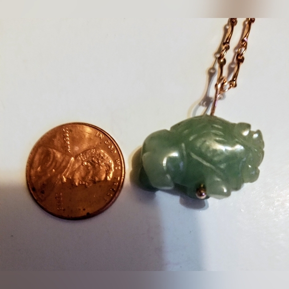Stunning Jade buffalo on a 24" chain. Handmade - Picture 3 of 4